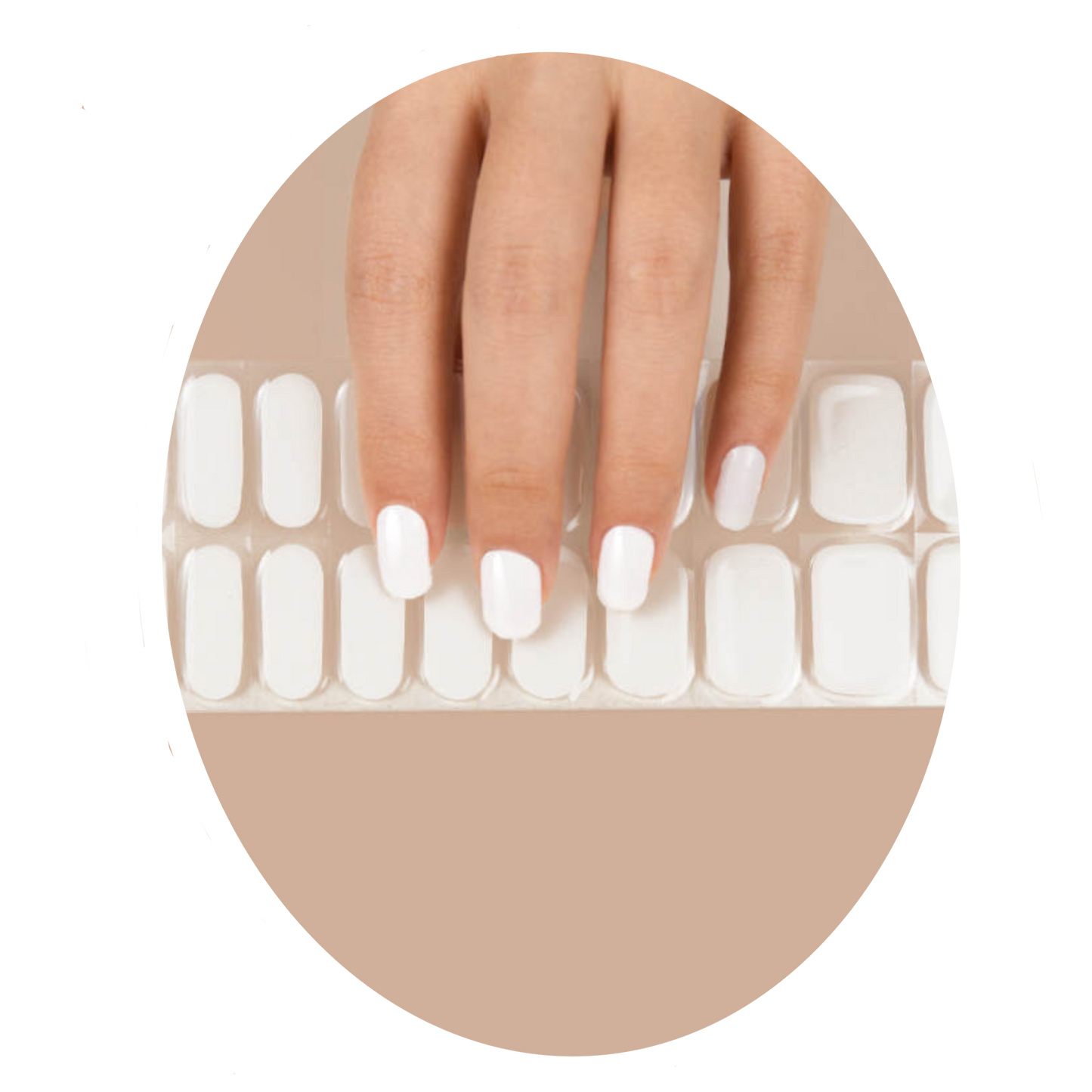 Ongle en gel stickers semi durci Aglaé nail qui durci sous une lampe uv/led , le design est de couleur blanche uni Ongle en gel stickers, semi cured gel nail, gel nails stickers, hailey Biebers nail, nail trend 2023, nails on fleek, manicure, manucure, uñas de gel, unhas de gel, nail art, Aglaé nail